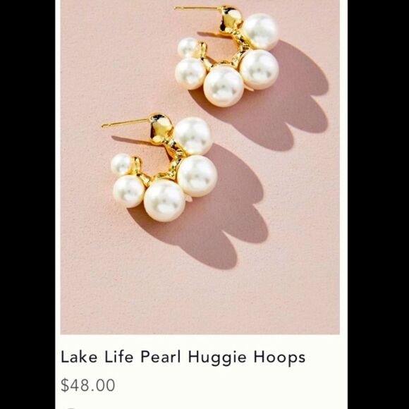 🔅🆕🔅Elegant Classic Pearl Huggie Cuff Hoops Earrings✨ - Picture 7 of 13